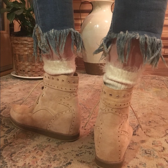 READ DETAILS~ HIDDEN WEDGE TAN BOOTIE WITH SILVER SMALL STUD EMBELLISHMENT - Picture 12 of 16